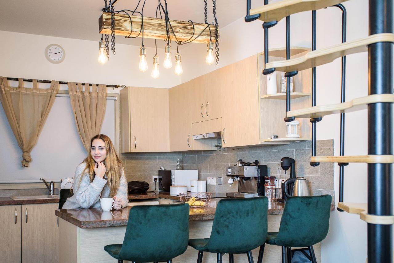 דירות אגרוס Aprosmeno Jacuzzi House 2 מראה חיצוני תמונה